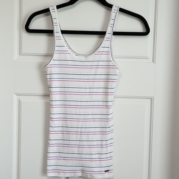 🛍 Hollister Tank - Picture 1 of 1